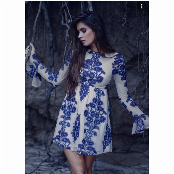 FOR LOVE AND LEMONS Temecula blue embroidered mini dress - Picture 2 of 9